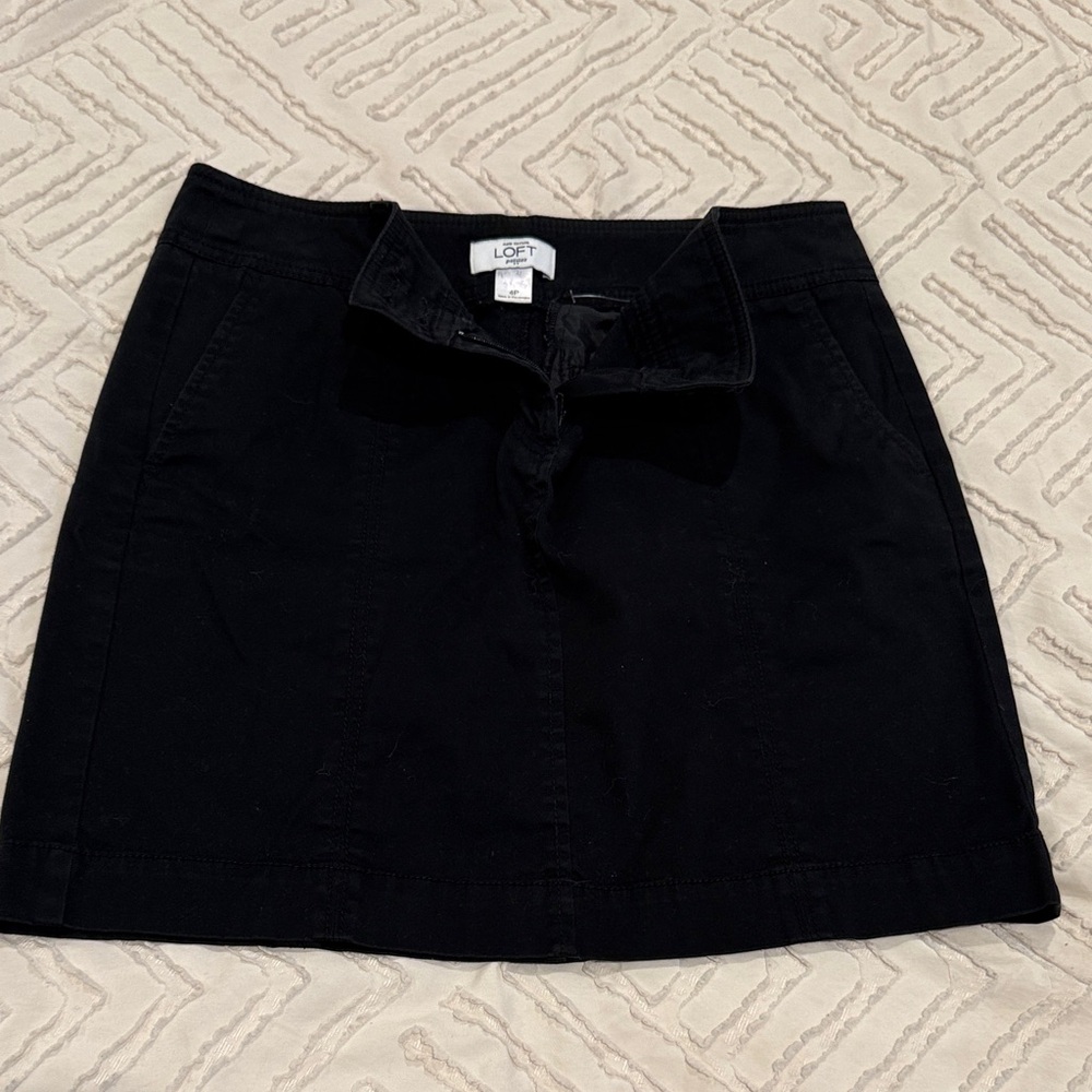 LOFT Stylish Black Mini Skirt